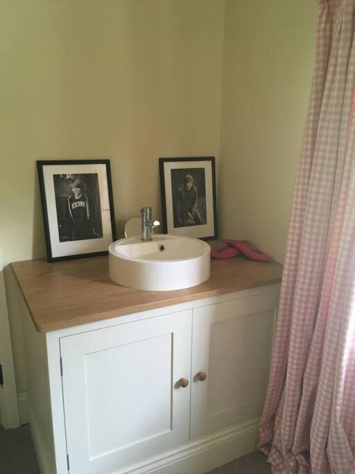 St Anthony'S, Bright Perkily Decorated 3 Bedroom House Ampleforth Luaran gambar
